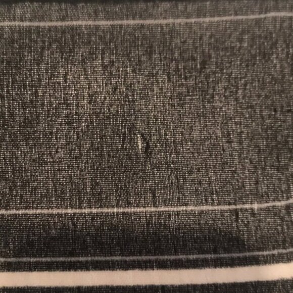 🤍🩶 GAP Striped Sheer Gray & White Scarf | 100% Polyester 🩶🤍 - Picture 6 of 7